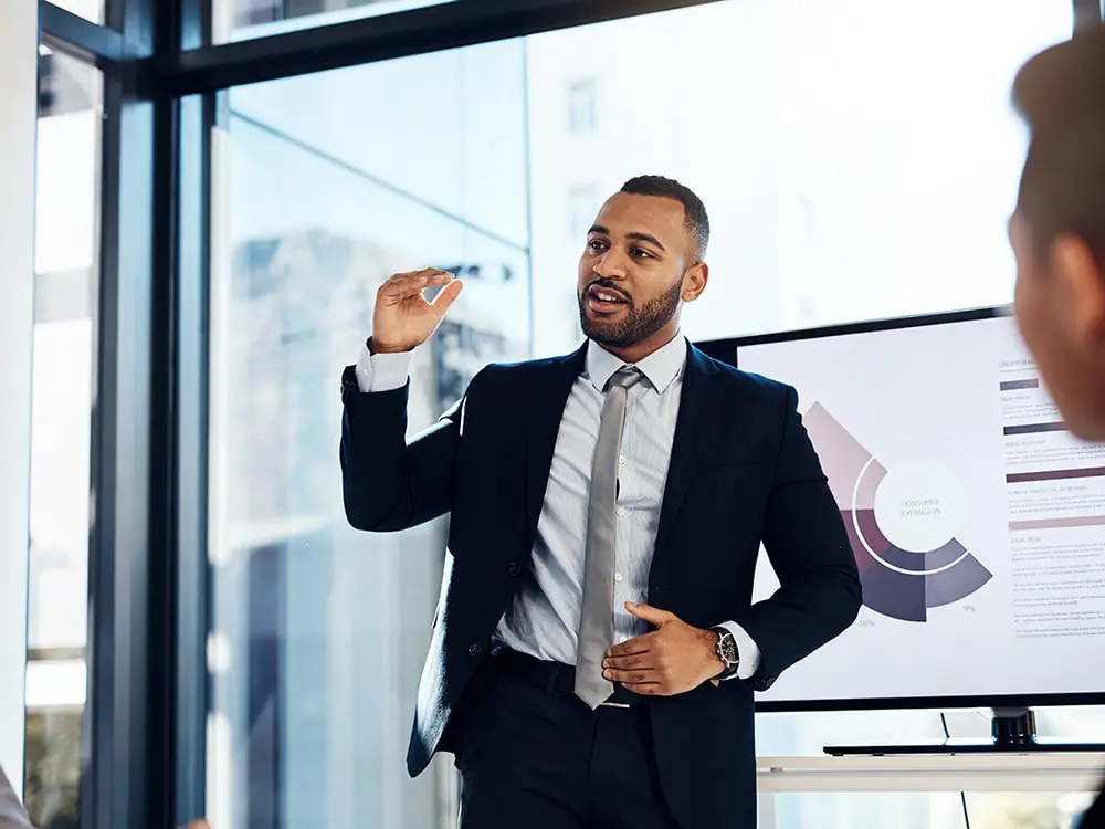 male manager presenting 1000x750 min